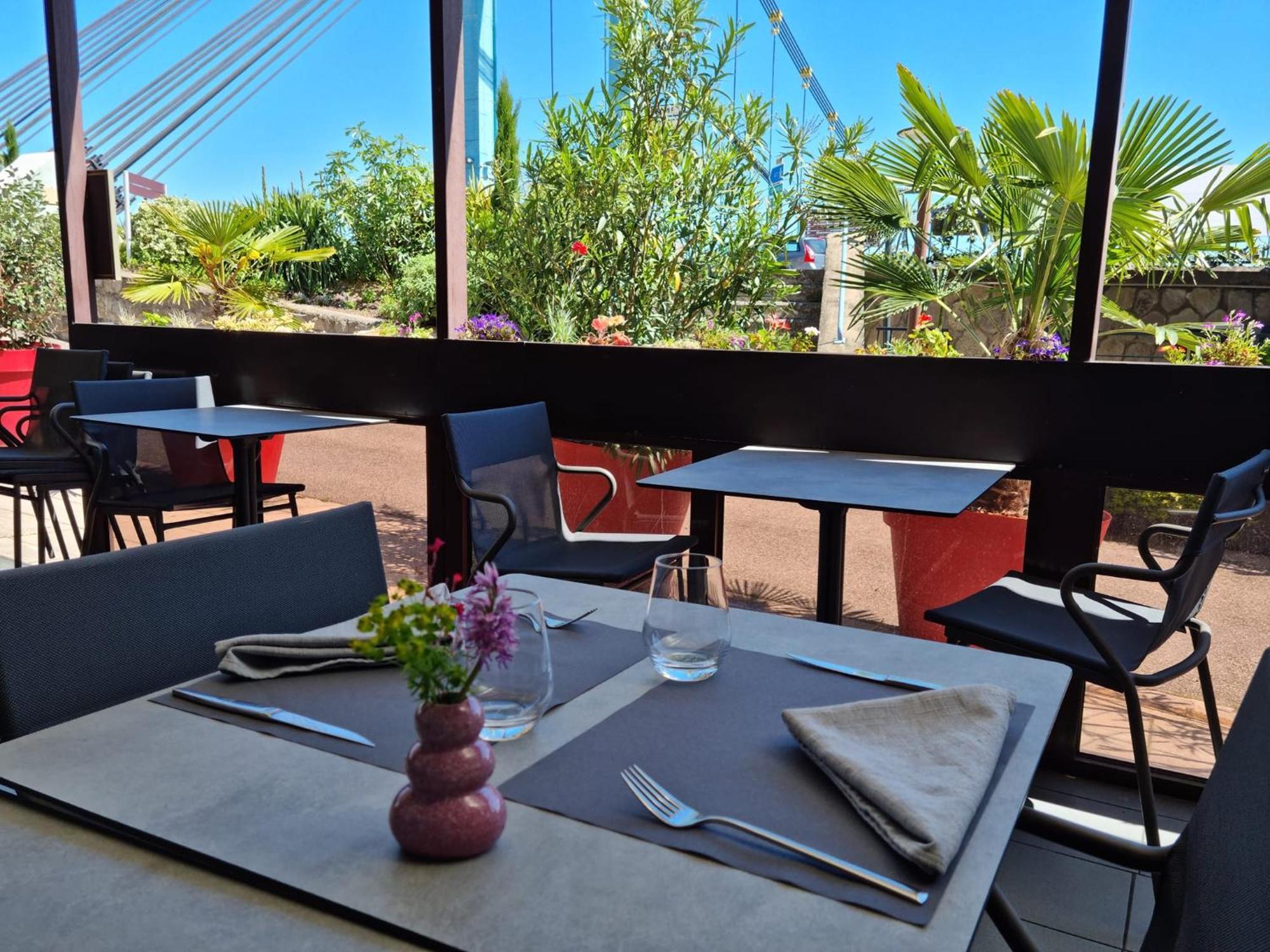 Logis Hotel Schaeffer- Restaurant Le Saint Georges Serrières-en-Chautagne Esterno foto